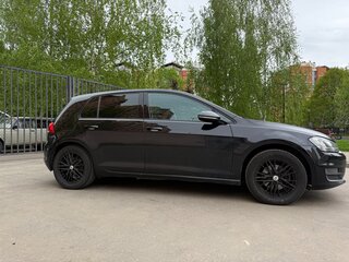 2014 Volkswagen Golf VII, чёрный, 1400000 рублей, вид 5
