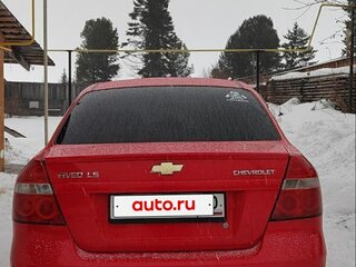 2010 Chevrolet Aveo I Рестайлинг, красный, 400000 рублей, вид 5