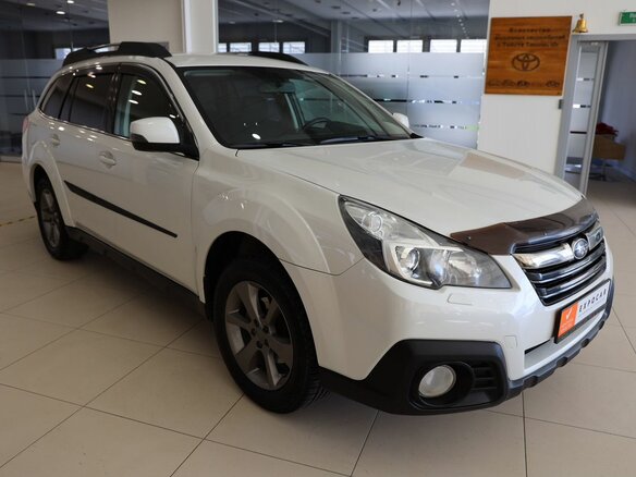 2013 Subaru Outback IV Рестайлинг, белый - вид 2