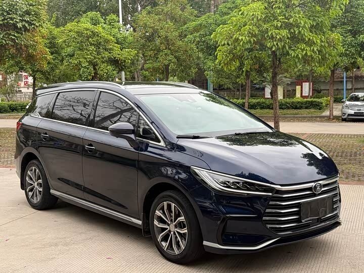 Открыть фотографии: BYD Song Max I Рестайлинг