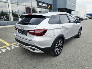 2026 Lada (ВАЗ) Vesta SW Cross I Рестайлинг (NG), серебристый, 2043000 рублей, вид 4
