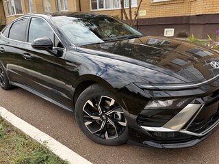 2024 Hyundai Sonata VIII (DN8) Рестайлинг, чёрный, 3900000 рублей, вид 1