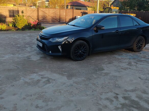 2017 Toyota Camry VII (XV50) Рестайлинг 2, чёрный, 2200000 рублей - вид 4
