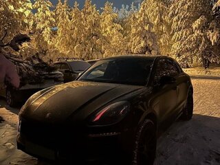 2016 Porsche Macan GTS I, чёрный, 3000000 рублей, вид 4