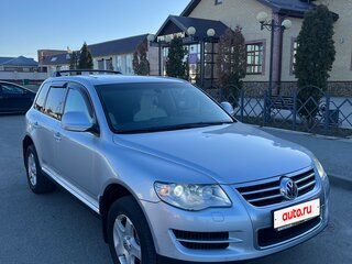 2007 Volkswagen Touareg I Рестайлинг, серебристый, 1200000 рублей, вид 3