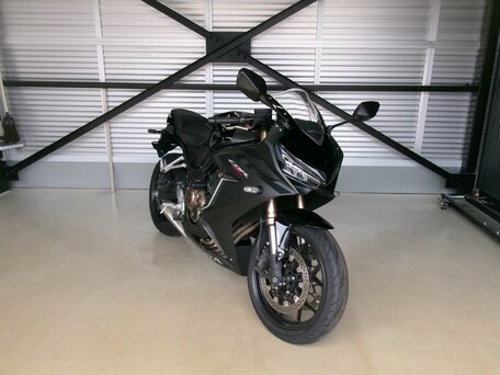 2021 Honda CBR 650R, чёрный, 807000 рублей, вид 4