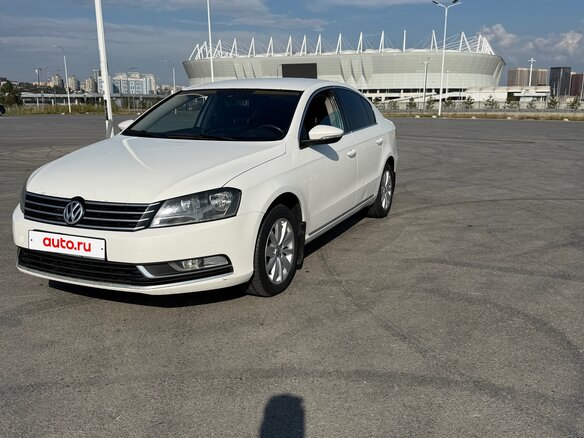 2011 Volkswagen Passat B7, белый, 850000 рублей