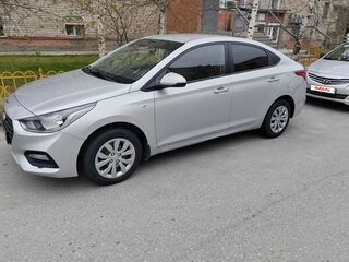 2019 Hyundai Solaris II, серый, 1400000 рублей, вид 1