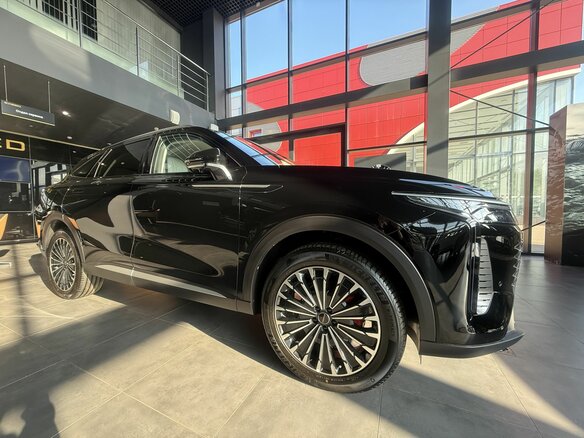 2025 Exeed RX, чёрный, 5200000 рублей - вид 36