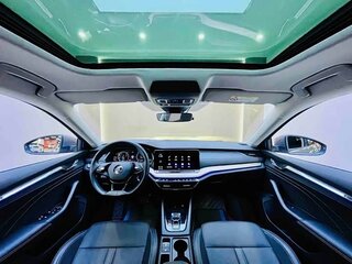2022 Skoda Octavia IV (A8), золотистый, 1705000 рублей, вид 5
