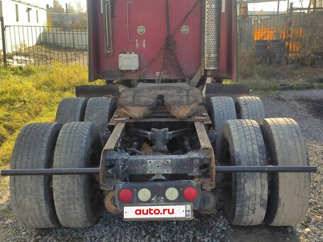 2002 Kenworth T600, красный, 1000000 рублей, вид 4