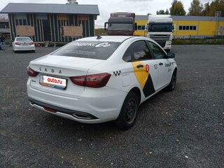 2023 Lada (ВАЗ) Vesta I Рестайлинг (NG), белый, 900000 рублей, вид 3
