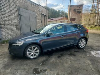 2017 Volvo V40 II Рестайлинг, синий, 1650000 рублей, вид 5