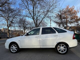 2011 Lada (ВАЗ) Priora I, белый, 319000 рублей, вид 3