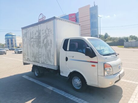 2011 Hyundai Porter II, белый, 625000 рублей, вид 2