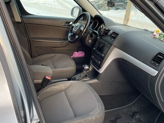 2010 Skoda Yeti I, серый, 590000 рублей, вид 5
