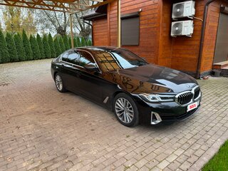 2021 BMW 5 серии 530d xDrive VII (G30/G31/G38) Рестайлинг, чёрный, 6000000 рублей, вид 2
