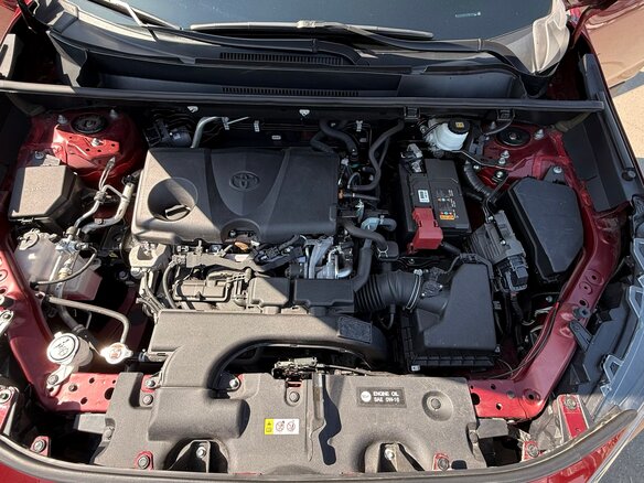 2020 Toyota RAV4 V (XA50), красный, 2925000 рублей - вид 13