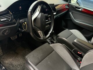 2021 Volkswagen Polo VI, чёрный, 1780000 рублей, вид 3