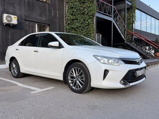 2016 Toyota Camry US Market VII (XV50) Рестайлинг, белый, 1900000 рублей, вид 3