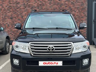 2015 Toyota Land Cruiser 200 Series Рестайлинг 1, чёрный, 3790000 рублей, вид 2