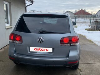 2007 Volkswagen Touareg I Рестайлинг, серебристый, 900000 рублей, вид 3