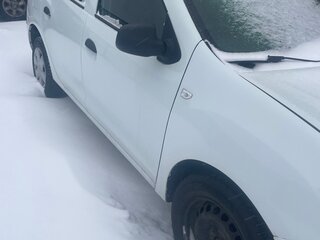 2017 Renault Logan II, белый, 590000 рублей, вид 2