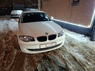 2011 BMW 1 серии 116i I (E81/E82/E87/E88) Рестайлинг, белый, 1300000 рублей, вид 3