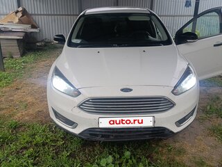2015 Ford Focus III Рестайлинг, белый, 550000 рублей, вид 1