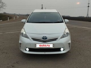2011 Toyota Prius Alpha I (ZVW40/41), белый, 949990 рублей, вид 3