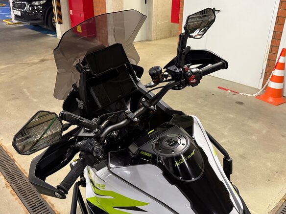 2024 KTM 1290 Super Adventure S, белый - вид 5