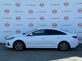 2019 Hyundai Sonata VII (LF) Рестайлинг, белый, 1845000 рублей, вид 2
