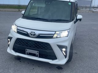 2020 Toyota Roomy I Рестайлинг, белый, 1300000 рублей, вид 1