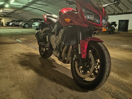 2008 Yamaha FZ1, красный, 450000 рублей, вид 3