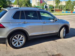 2020 Volkswagen Tiguan II, серый, 3100000 рублей, вид 4