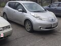 2011 Nissan Leaf (EM61) I (ZE0/AZE0), серебристый, 660000 рублей - вид 1