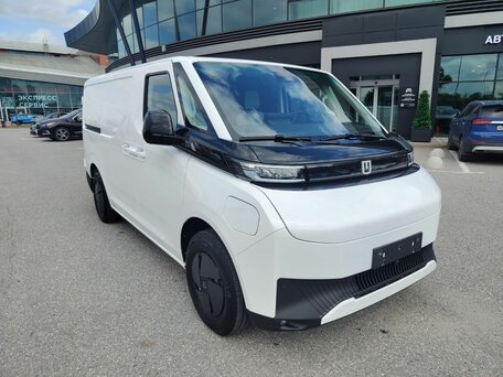 2026 Farizon SuperVan, белый, 5900000 рублей, вид 4