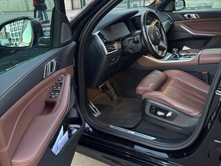 2021 BMW X5 40d IV (G05/G18), чёрный, 9500000 рублей, вид 5