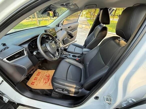 2023 Toyota Corolla Cross I, белый, 1850000 рублей - вид 10