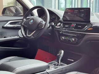 2022 BMW 1 серии 120i III (F52) Рестайлинг, синий, 1555800 рублей, вид 5