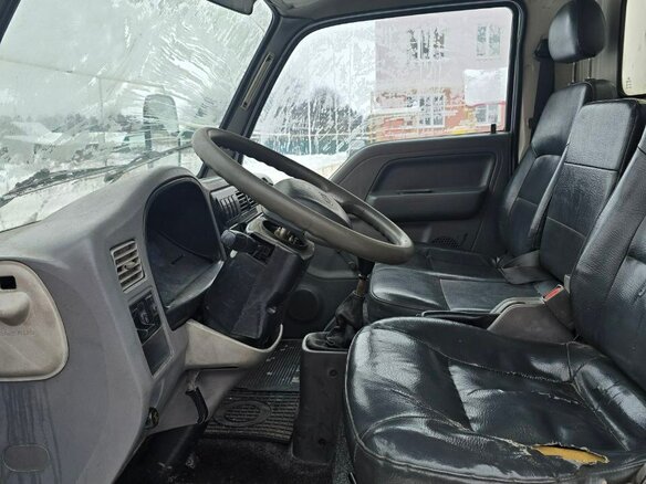 2004 Kia K-Series, белый, 705000 рублей - вид 8