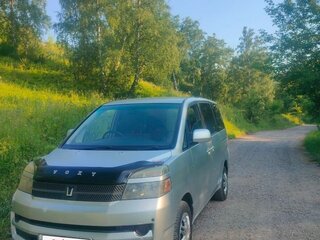 2005 Toyota Voxy I (R60), серебристый, 850000 рублей, вид 4