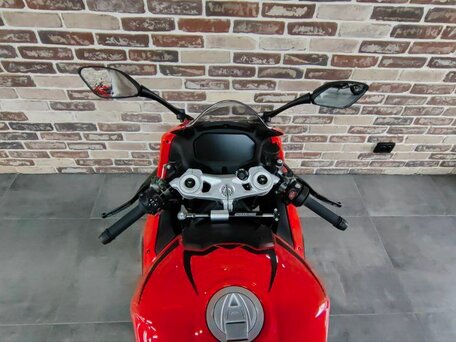 2025 QJMotor SRK 921 RR, красный, 1150000 рублей, вид 5