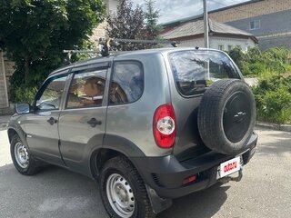 2011 Chevrolet Niva I Рестайлинг, серый, 500000 рублей, вид 5