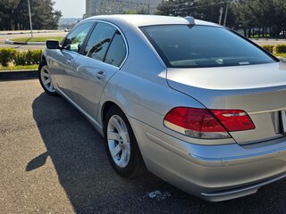 2008 BMW 7 серии 740i IV (E65/E66) Рестайлинг, серебристый, 3650000 рублей, вид 2
