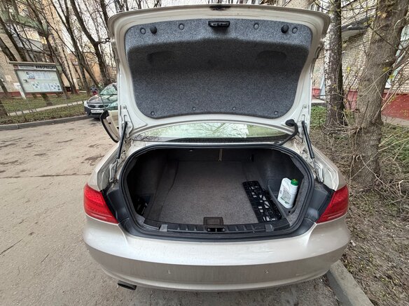 2012 BMW 3 серии 320i V (E90/E91/E92/E93) Рестайлинг, бежевый, 1200000 рублей - вид 6