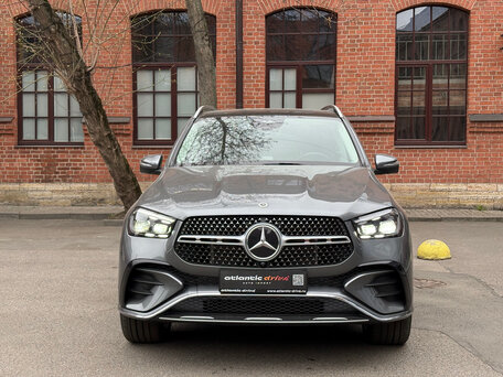 2026 Mercedes-Benz GLE 450 II (V167) Рестайлинг, чёрный, 11900000 рублей, вид 2