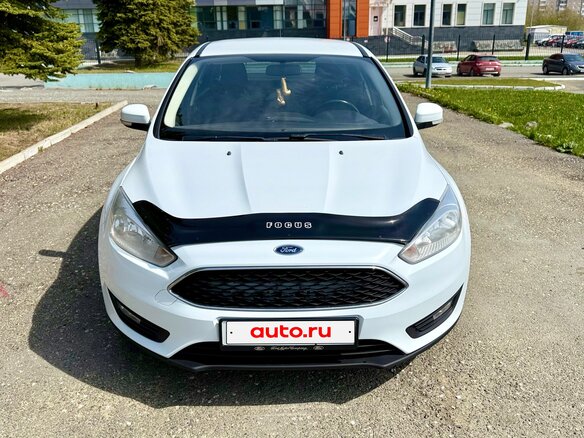 2015 Ford Focus III Рестайлинг, белый - вид 1