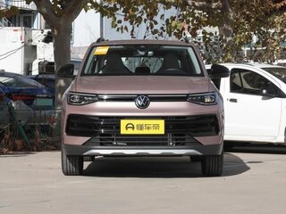 2026 Volkswagen Tharu XR, коричневый, 2032000 рублей, вид 2