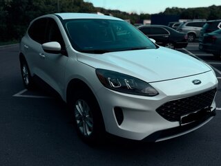 2021 Ford Escape IV, белый, 2100000 рублей, вид 3